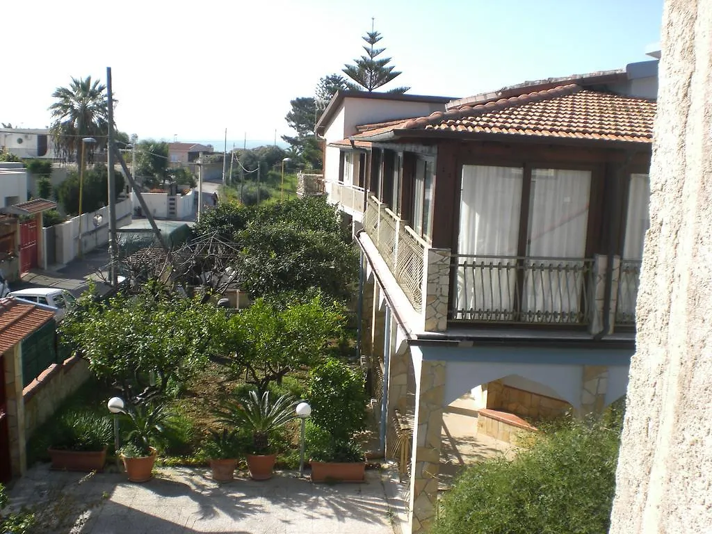 Bouganville سان ليون